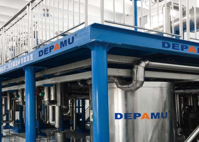 Supercritical CO2 fluid drying device