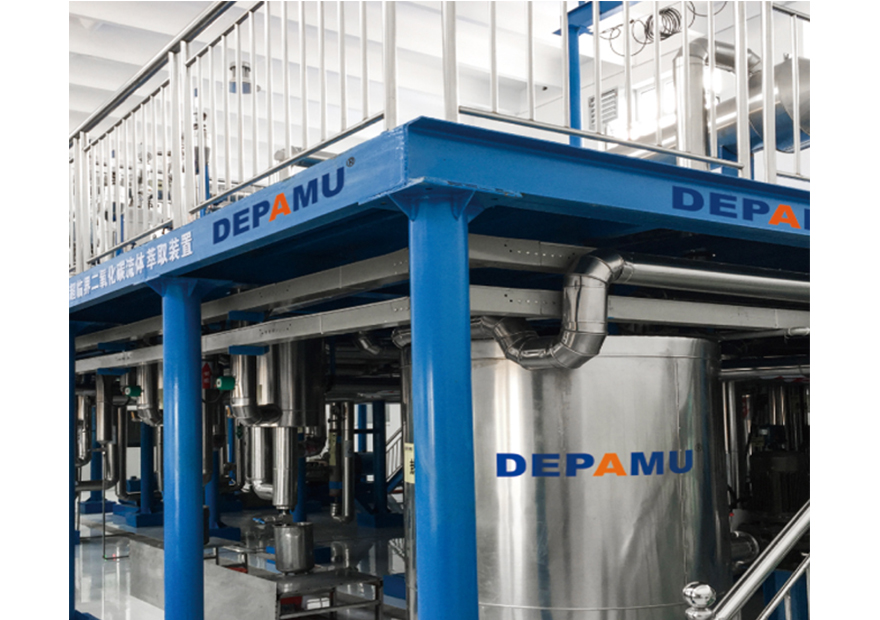 Supercritical CO2 fluid drying device